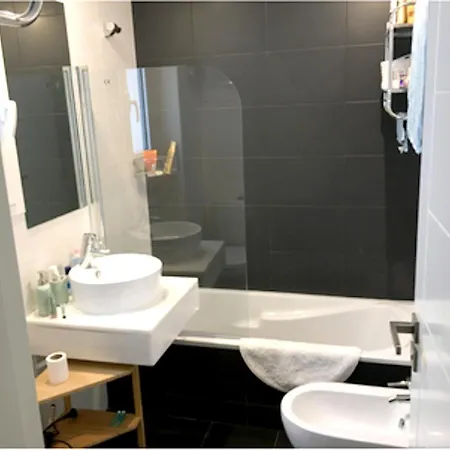 Elegant Estepona, Sea View Apartment *