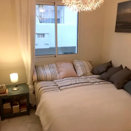 شقة Elegant Estepona, Sea View إِستيبونا