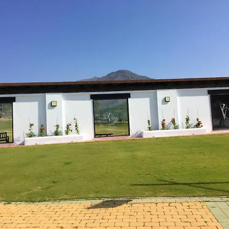 Elegant Estepona, Sea View شقة *